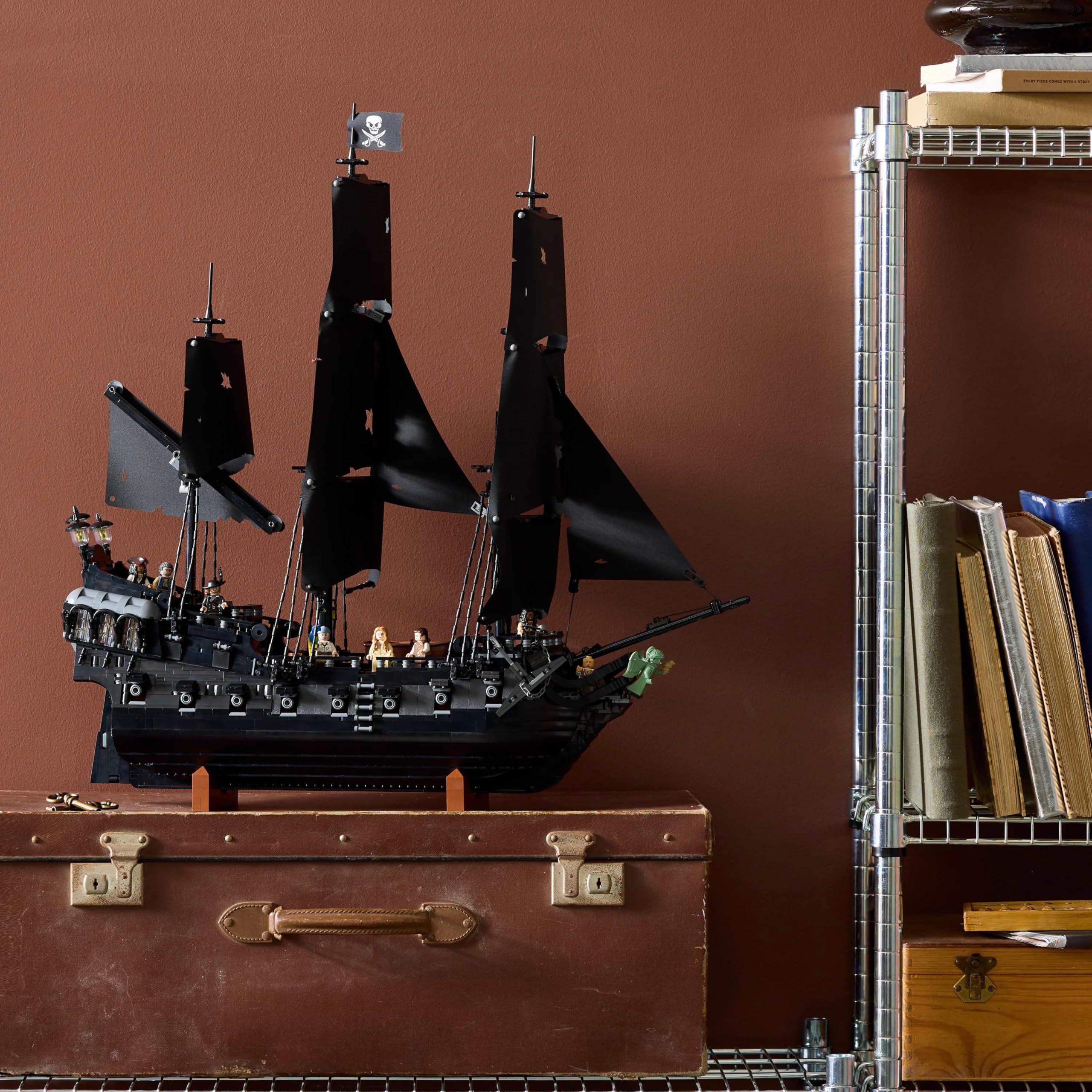 LEGO® Icons 10365 Captain Jack Sparrows Piratenschiff